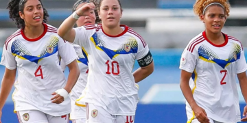 Vinotinto femenina encara a Colombia este martes
