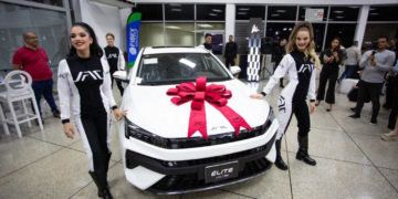 JAC Motors Venezuela y Autoclub presentaron el nuevo modelo Elite en la inauguración de JAC Valencia