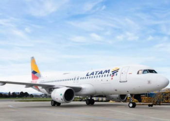 Se acabó combustible de avión en tres aeropuertos de Colombia advierte LATAM
