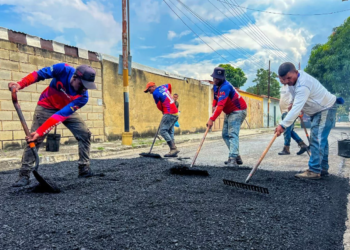 Gestión de la Alcaldesa Elizabeth Niño intensifica labores de bacheo, alumbrado y pintura en Barrio Unión