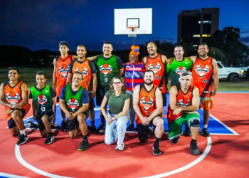 Alcaldesa Elizabeth Niño entregó rehabilitada la cancha deportiva de Las Quintas II