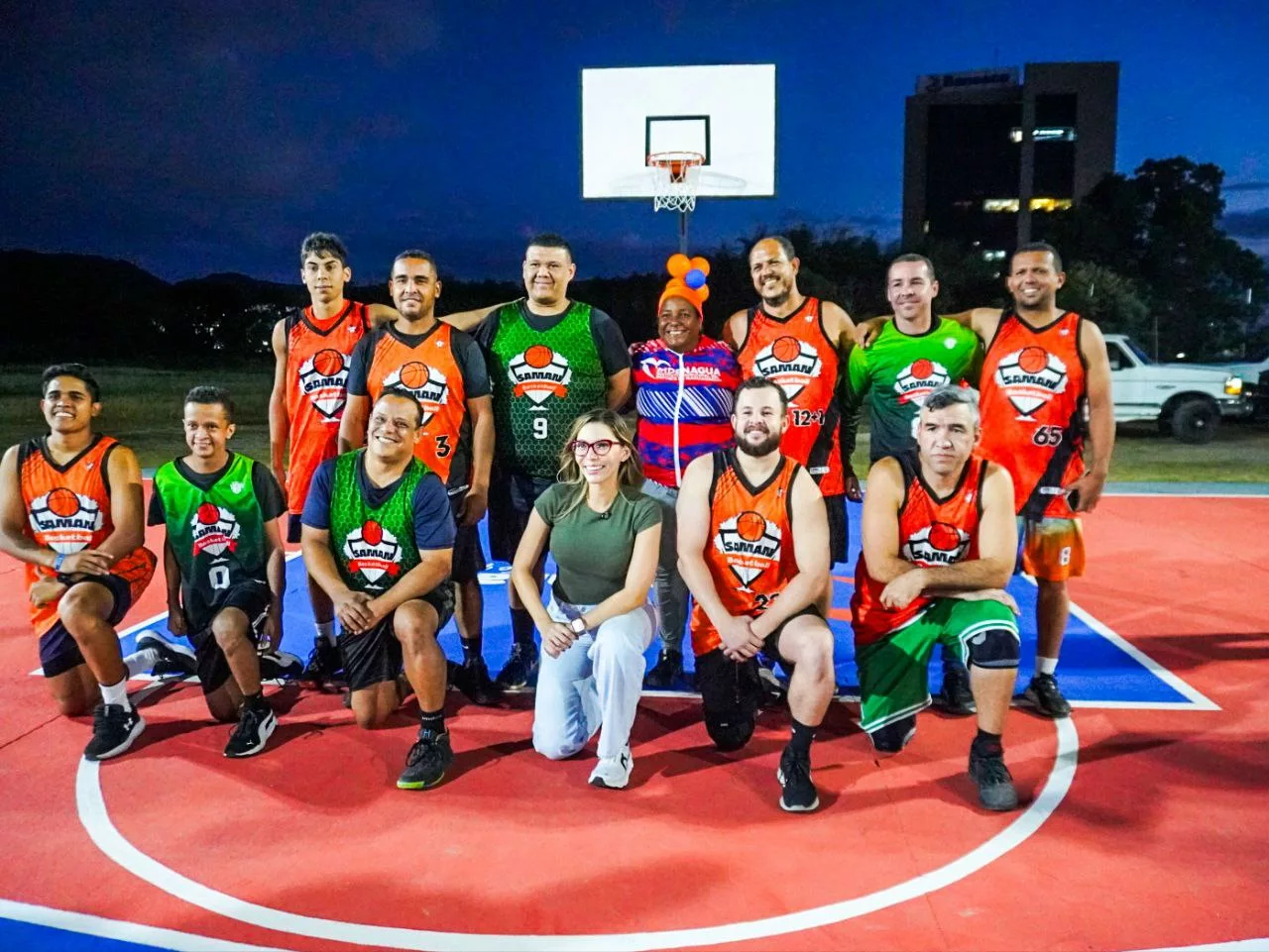 Alcaldesa Elizabeth Niño entregó rehabilitada la cancha deportiva de Las Quintas II