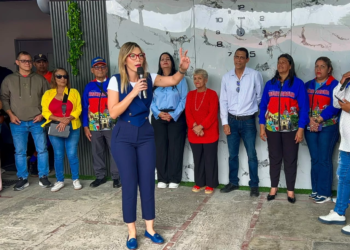 Alcaldesa Elizabeth Niño entregó rehabilitada la U.E. Enrique Barrios Sánchez en Barrio Unión