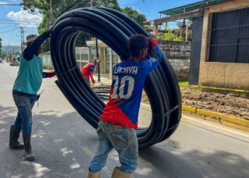 En Naguanagua arrancó instalación de 2.800 metros de tubería para mejorar suministro de agua en Tarapío III